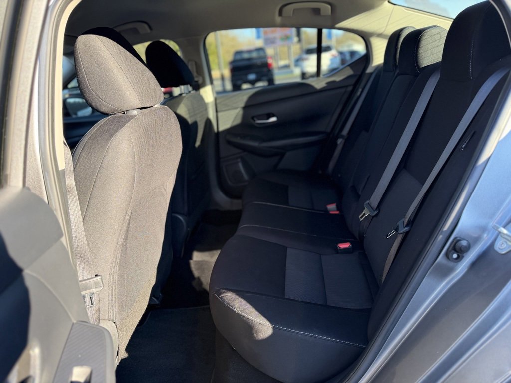 Used 2022 Nissan Sentra SV image 11