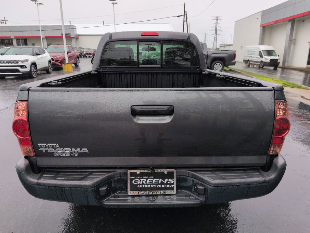 Used 2013 Toyota Tacoma 2WD Regular Cab image 4