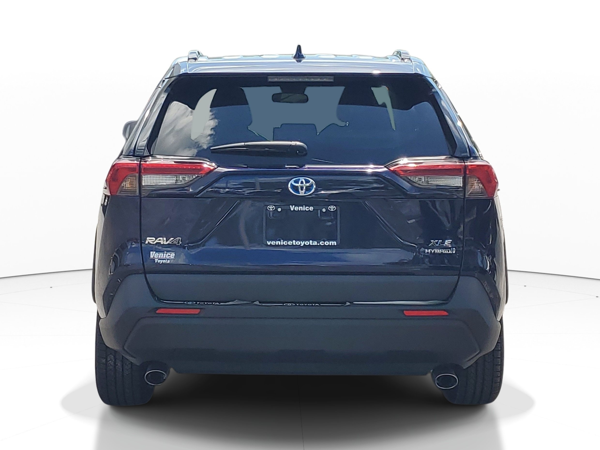 Used 2022 Toyota RAV4 XLE Premium AWD/4WD image 5