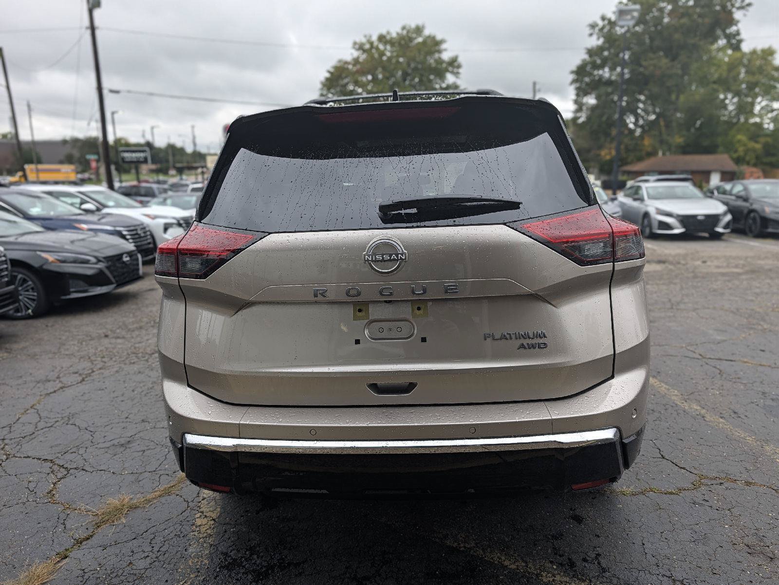 New 2026 Nissan Rogue Platinum AWD/4WD image 11