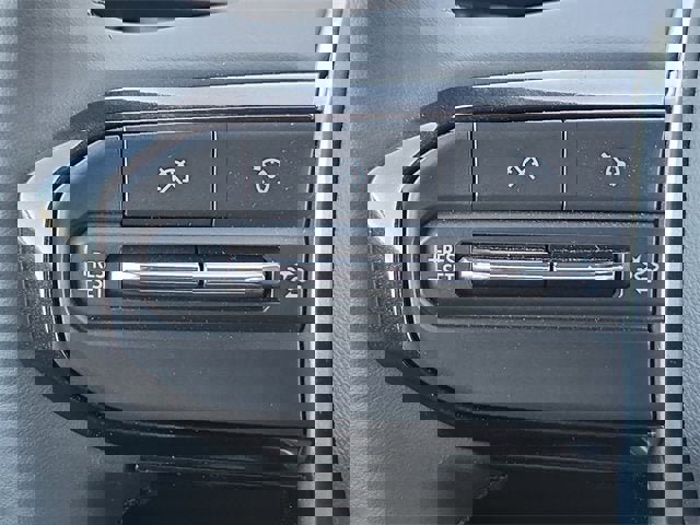 New 2025 Chevrolet Colorado LT image 22