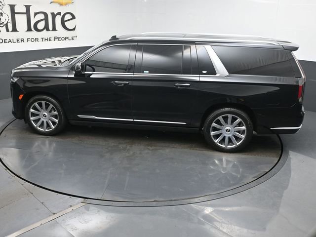 Used 2024 Cadillac Escalade ESV Premium Luxury Platinum image 45