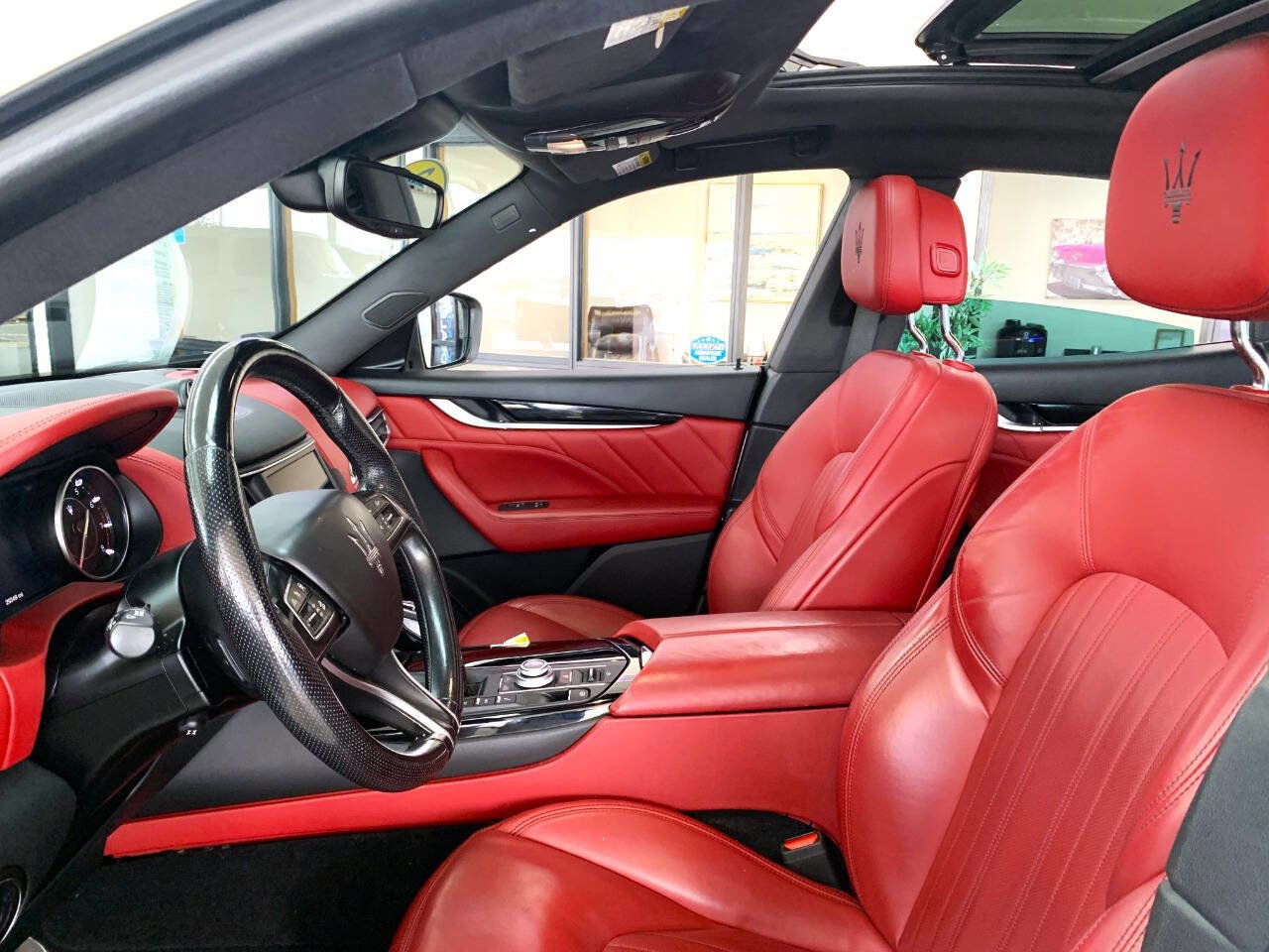 Used 2022 Maserati Levante GT image 13