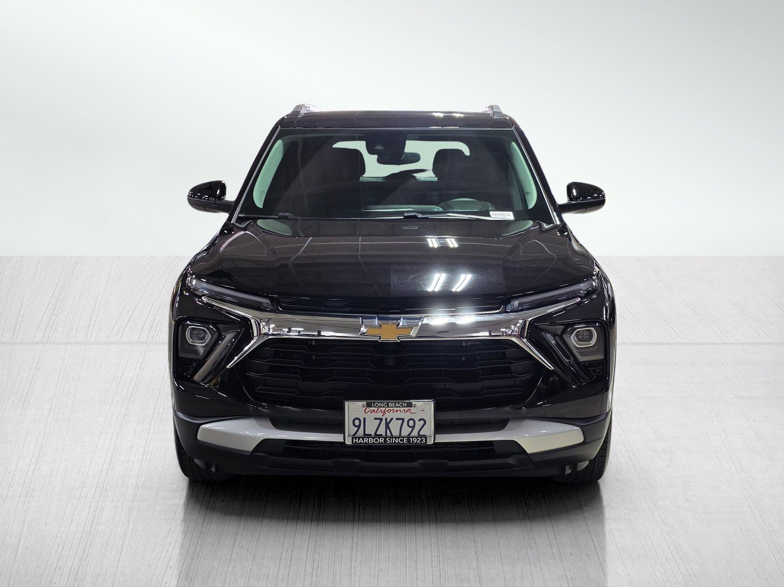 Used 2024 Chevrolet TrailBlazer LT FWD image 2