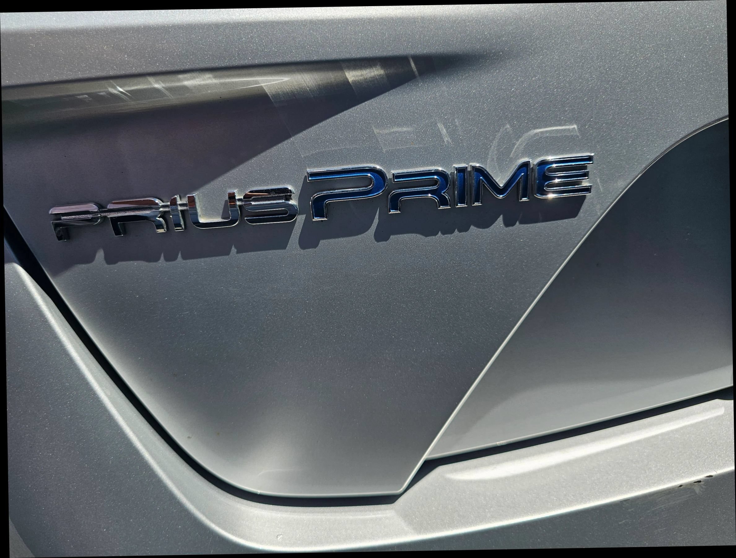 Used 2021 Toyota Prius Prime XLE w/ Carpet Mat Package (TMS) FWD image 34