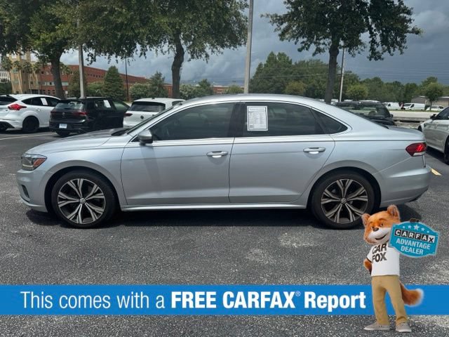 Used 2021 Volkswagen Passat 2.0T SE FWD image 2