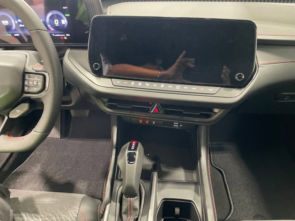 New 2025 Dodge Charger R/T w/ Quick Order Package 25M R/T image 17