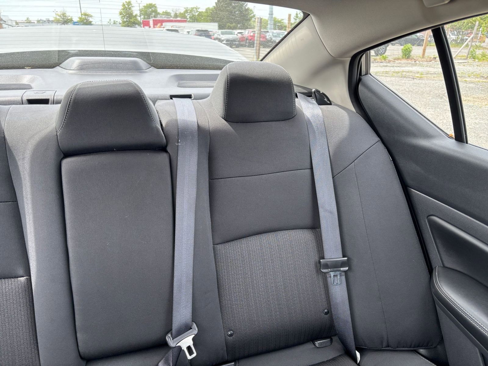 Used 2025 Nissan Altima 2.5 SV FWD image 33