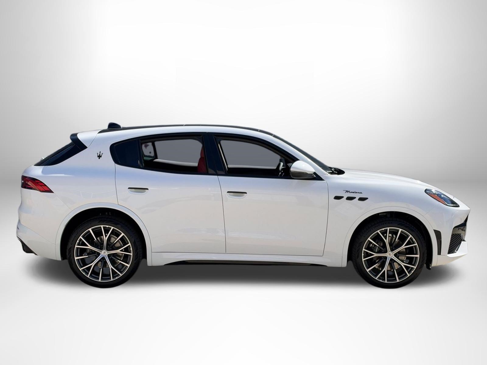 New 2027 Maserati Grecale Modena AWD/4WD image 2