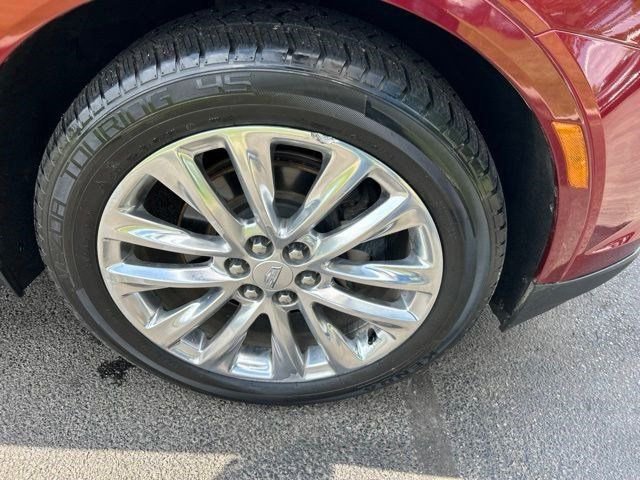 Used 2017 Cadillac XT5 Platinum AWD/4WD image 52