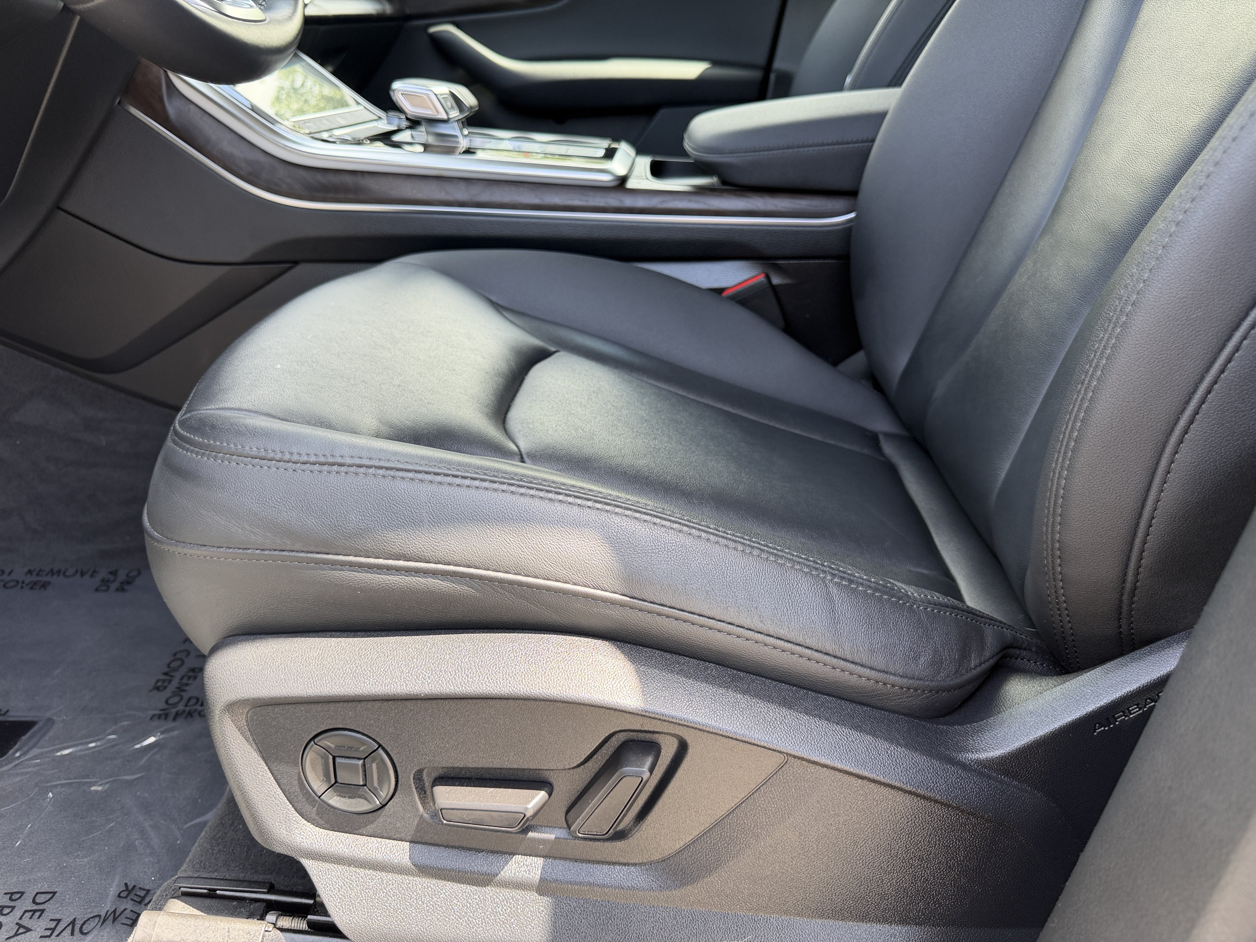 Certified 2022 Audi Q7 2.0T Premium Plus AWD/4WD image 22