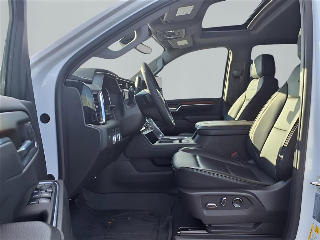 Used 2024 GMC Sierra 3500 Denali w/ Denali Reserve Package image 26