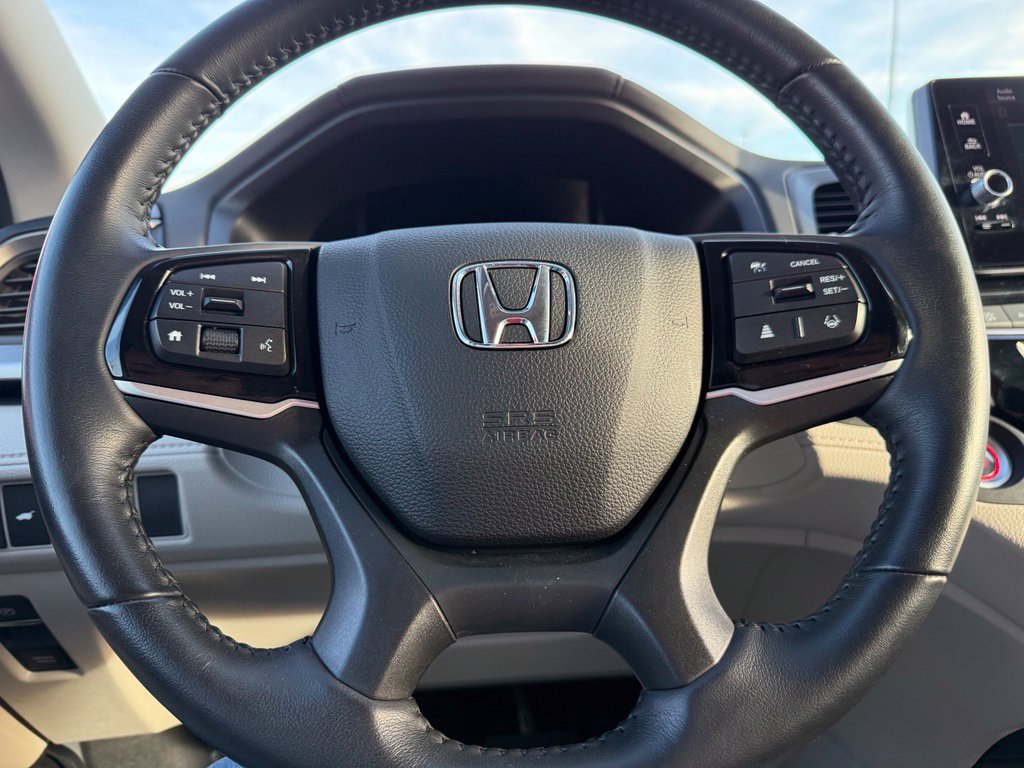 Used 2025 Honda Odyssey EX-L image 14