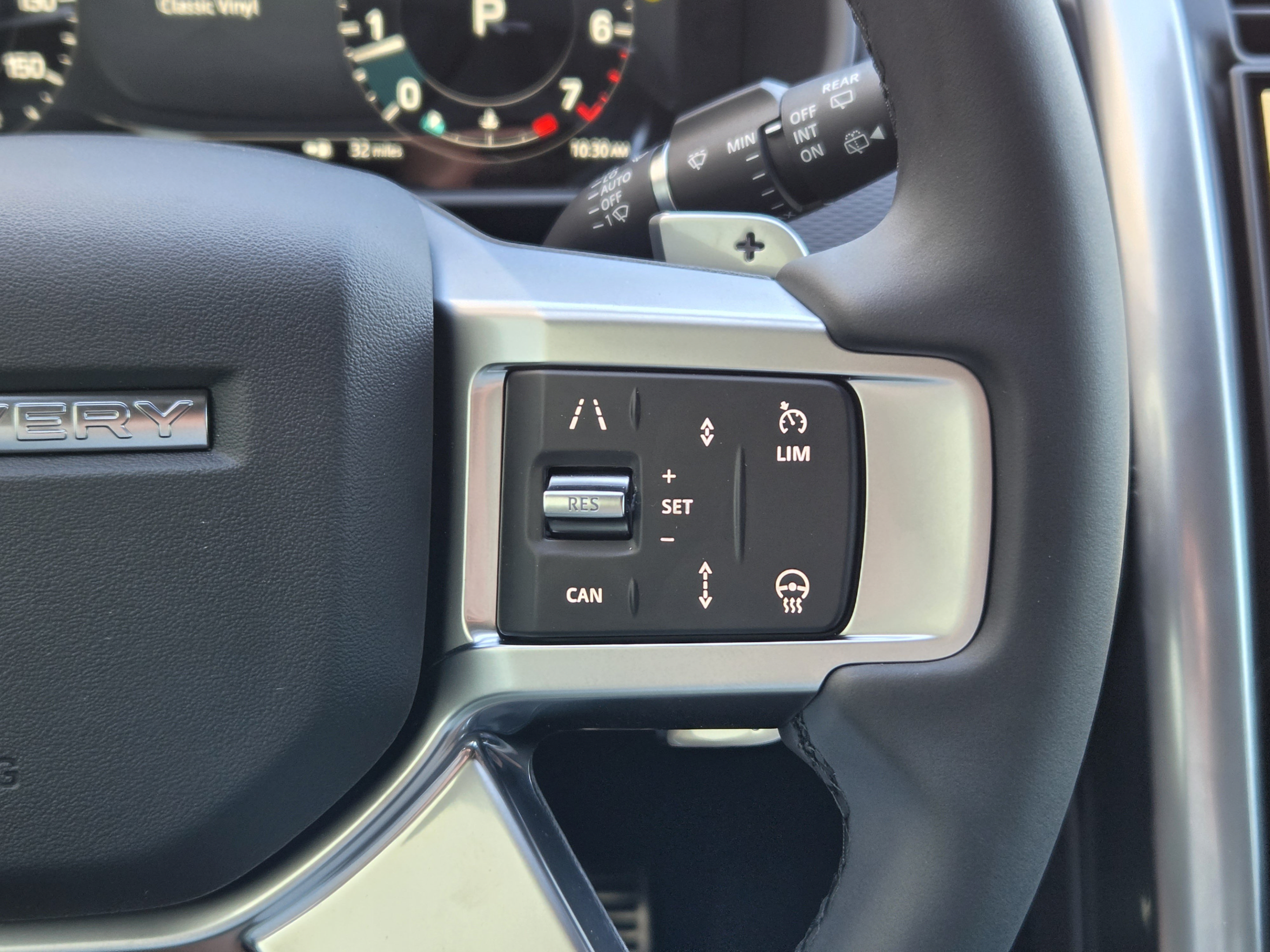 New 2026 Land Rover Discovery Dynamic SE AWD/4WD image 25