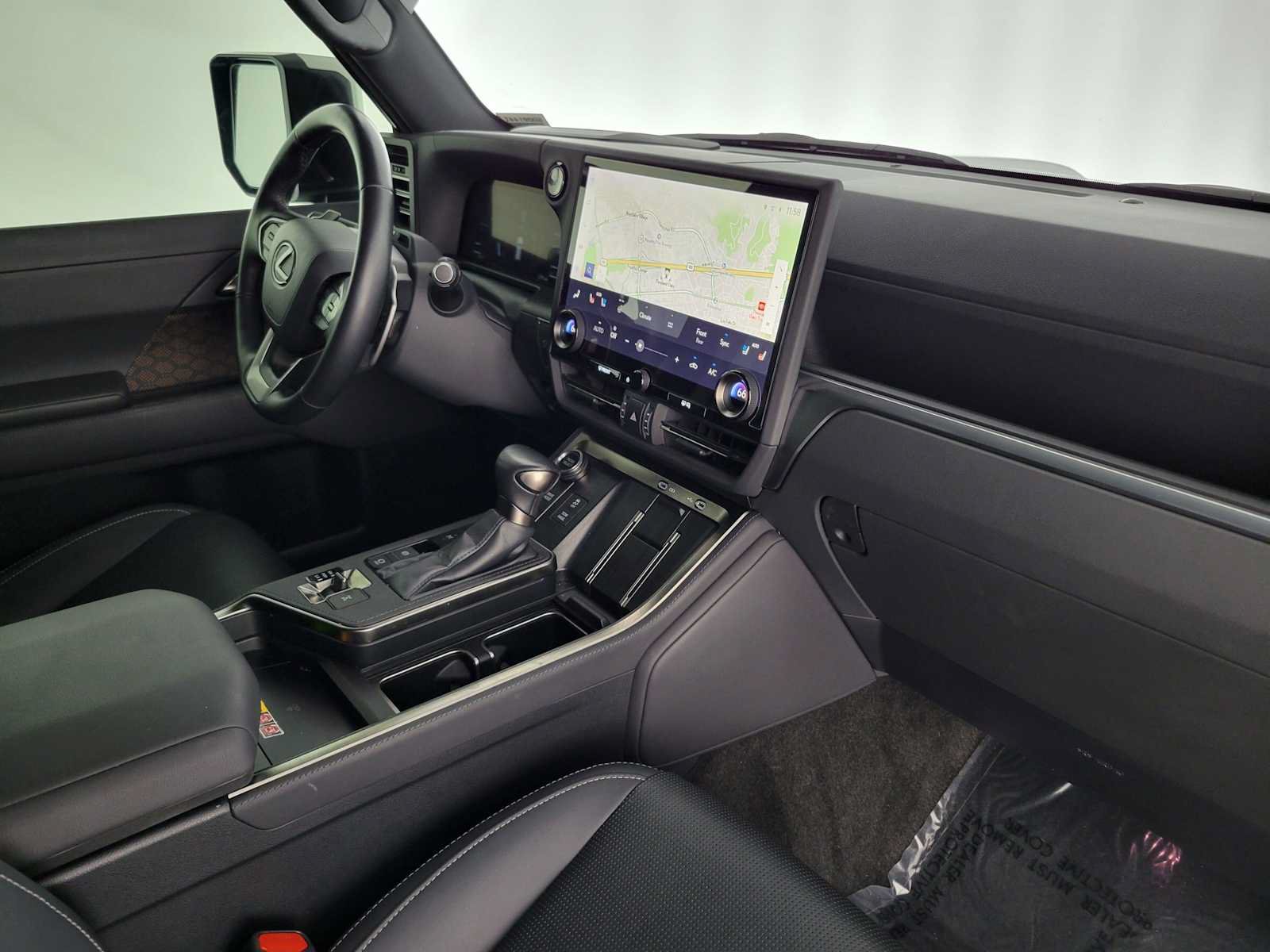 Used 2024 Lexus GX 550 w/ Accessory Package (Z1) AWD/4WD image 11