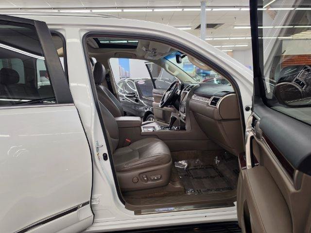 Used 2015 Lexus GX 460 Luxury AWD/4WD image 10