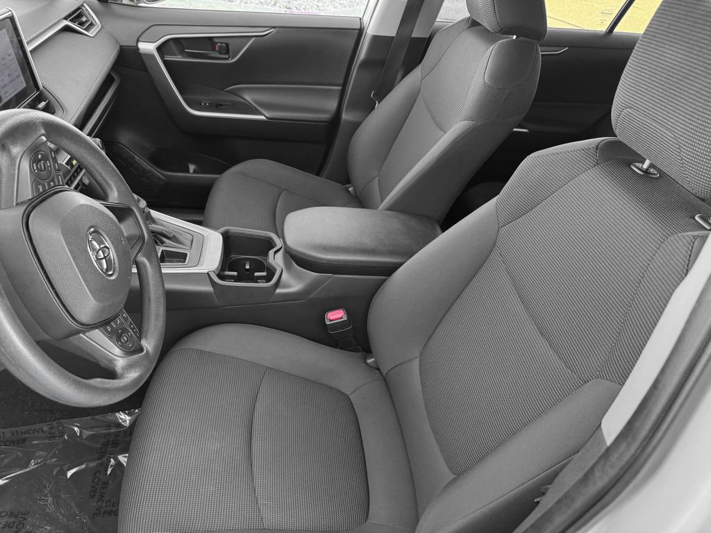 Used 2024 Toyota RAV4 LE image 14