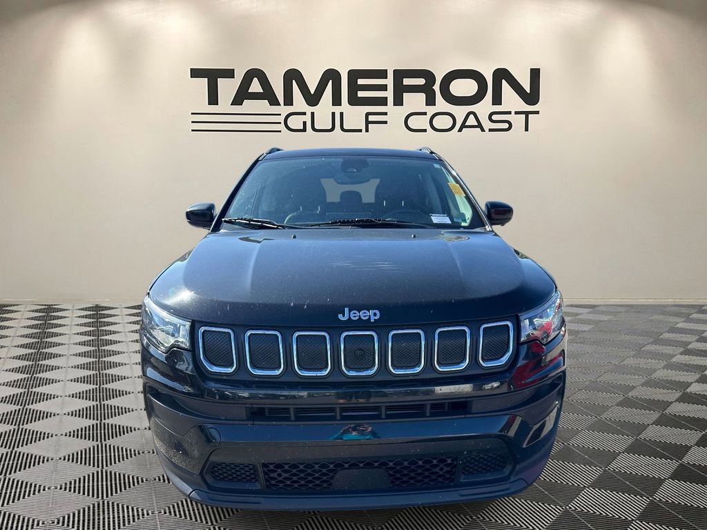 Used 2022 Jeep Compass Latitude w/ Sun and Sound Group image 2