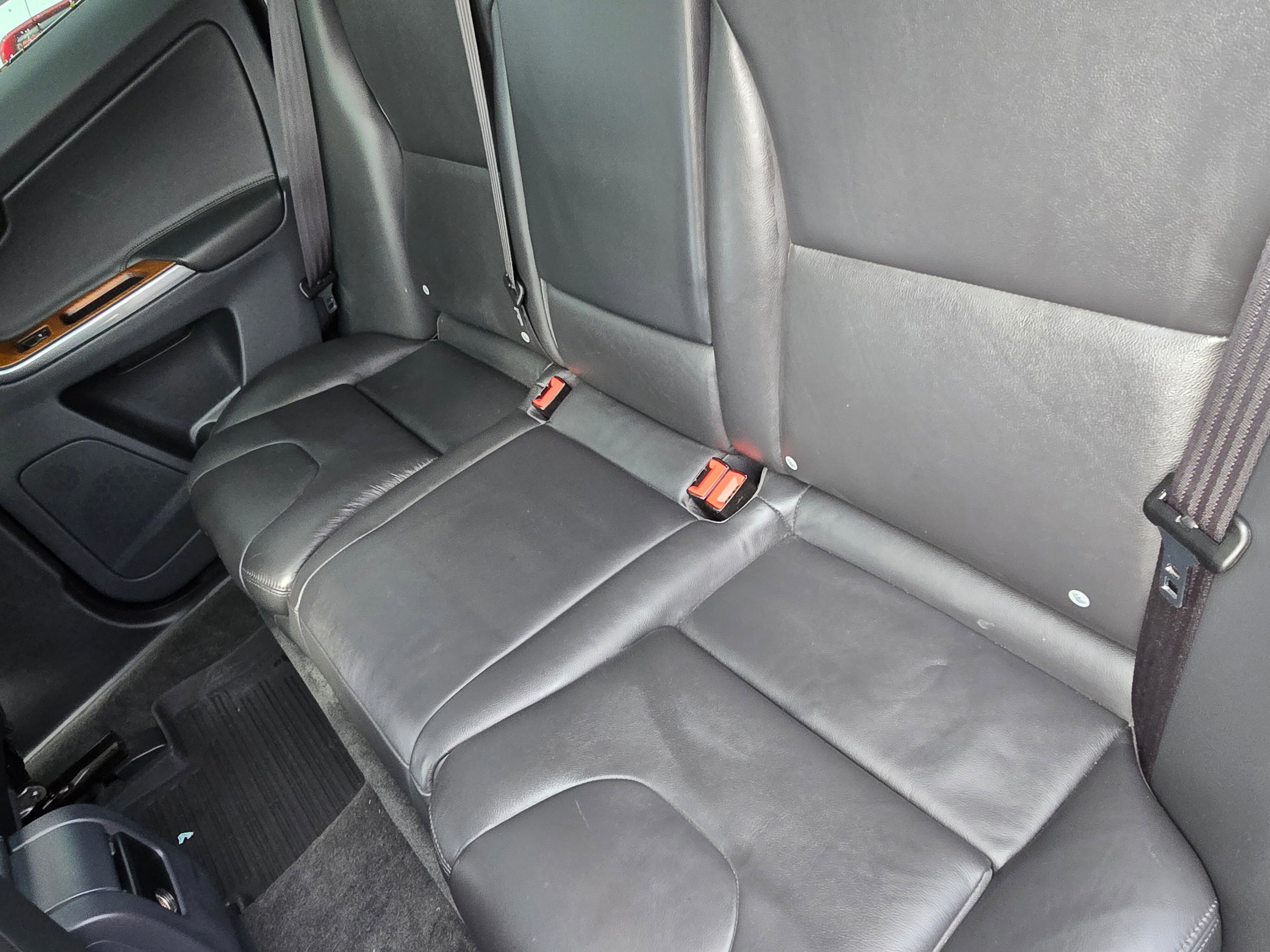 Used 2017 Volvo XC60 T6 Inscription w/ Preferred Option Package image 19