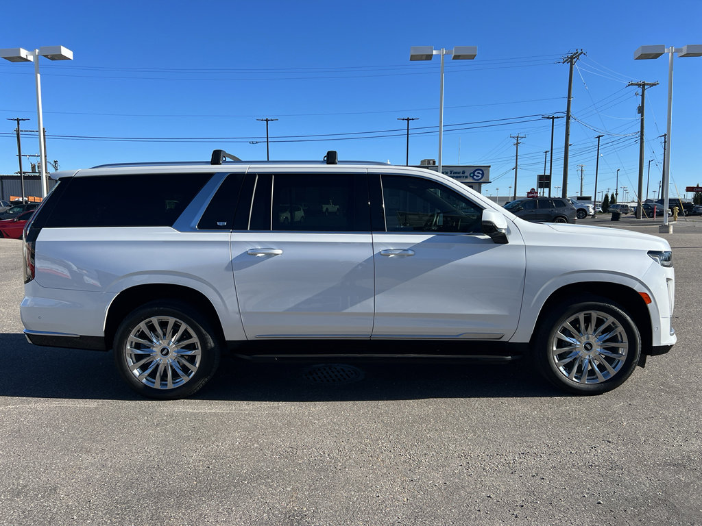 Certified 2023 Cadillac Escalade ESV Premium Luxury AWD/4WD image 6