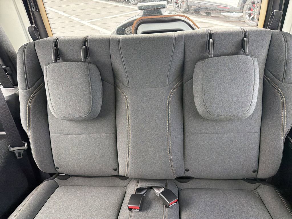 Used 2025 Jeep Wrangler Sport AWD/4WD image 18
