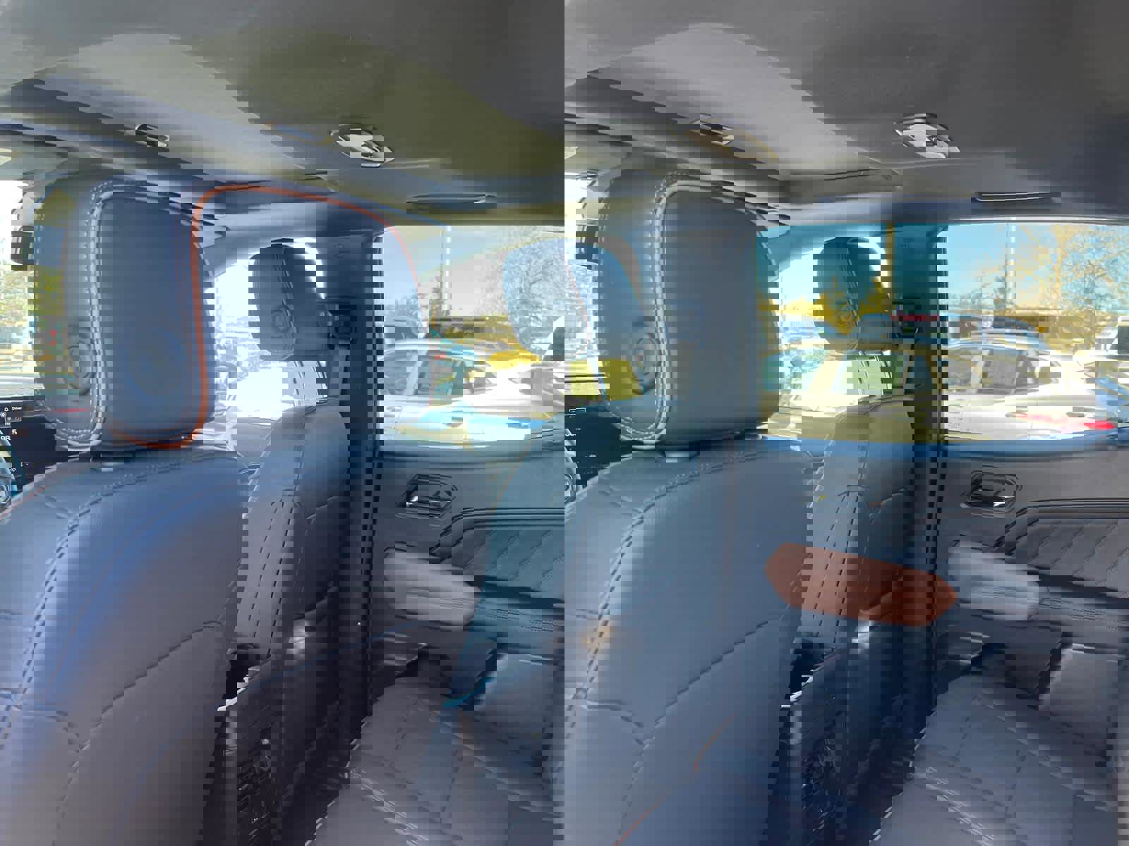 Certified 2024 GMC Canyon AT4 w/ Technology Package image 31