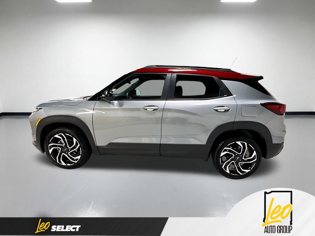 Used 2025 Chevrolet TrailBlazer RS w/ Convenience Package AWD/4WD image 11