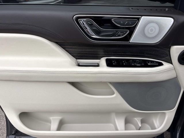 Certified 2022 Lincoln Navigator Black Label image 25