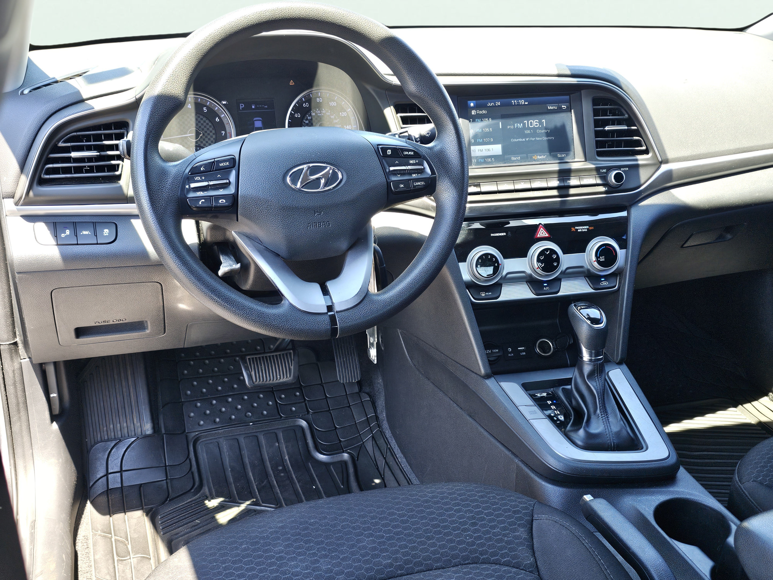Used 2019 Hyundai Elantra SEL w/ Cargo Package FWD image 31