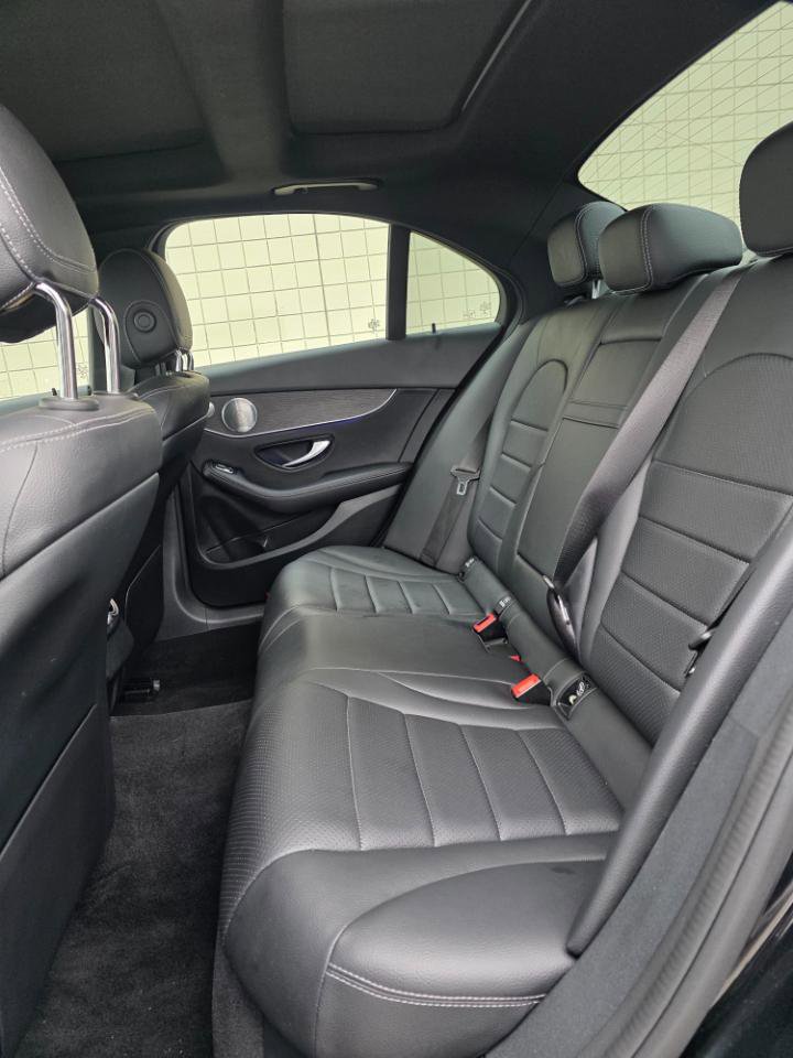 Used 2021 Mercedes-Benz C 300 4MATIC Sedan image 12