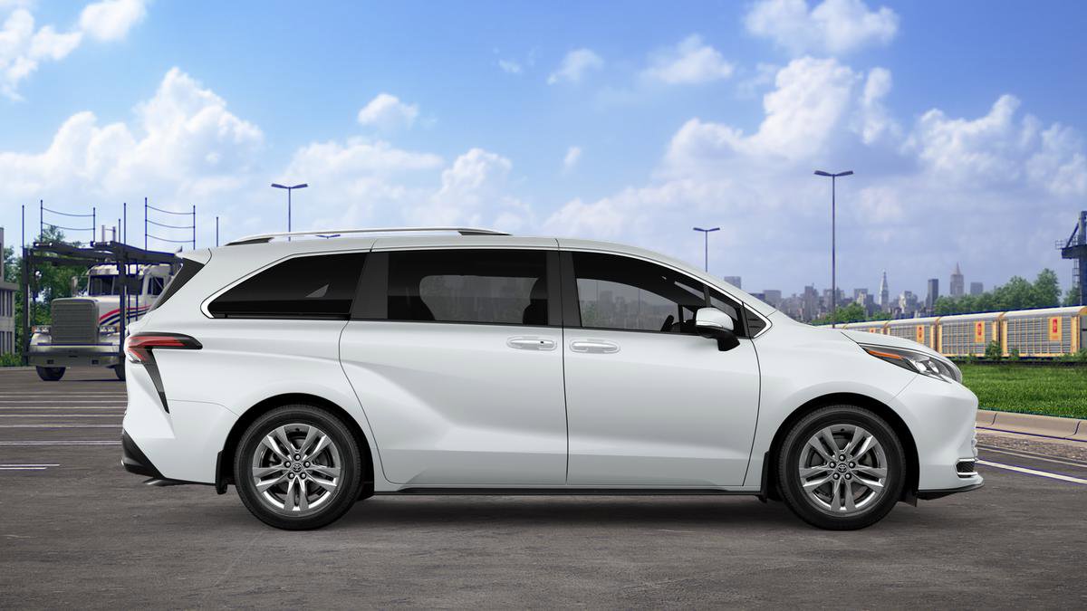 New 2026 Toyota Sienna Limited FWD image 12