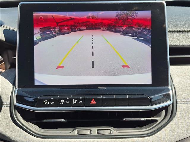 Used 2024 Jeep Compass Latitude AWD/4WD image 13