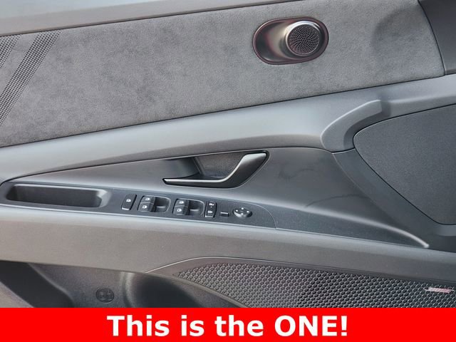 Certified 2025 Hyundai Elantra N Base image 19