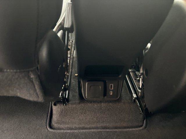 Used 2022 Chevrolet TrailBlazer RS w/ Technology Package image 17