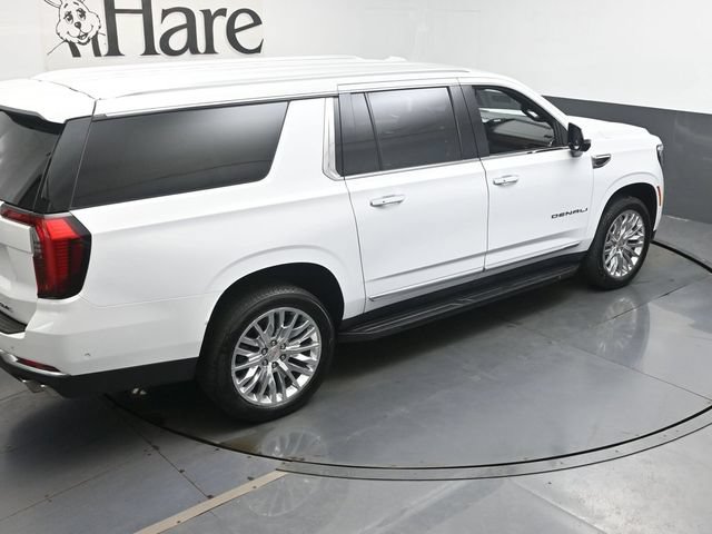 Used 2025 GMC Yukon XL Denali AWD/4WD image 39