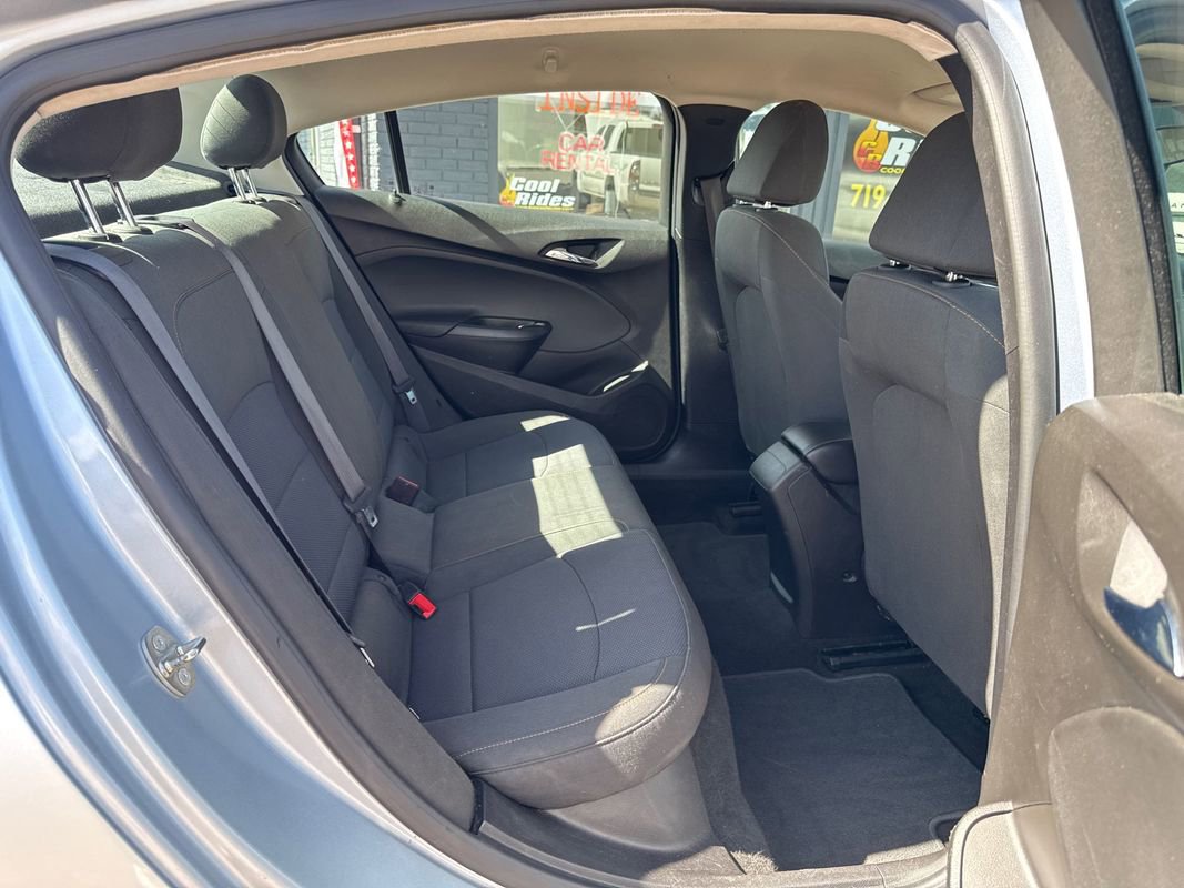 Used 2017 Chevrolet Cruze LS FWD image 16