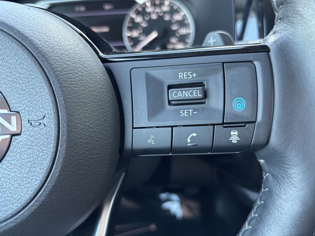 Used 2022 Nissan Pathfinder SL w/ Cargo Package image 18