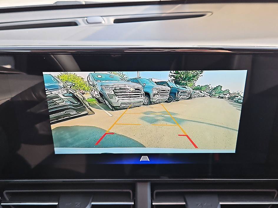 New 2026 Chevrolet Trax LT FWD image 18