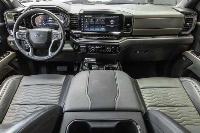 Used 2024 Chevrolet Silverado 1500 ZR2 w/ Technology Package AWD/4WD image 8