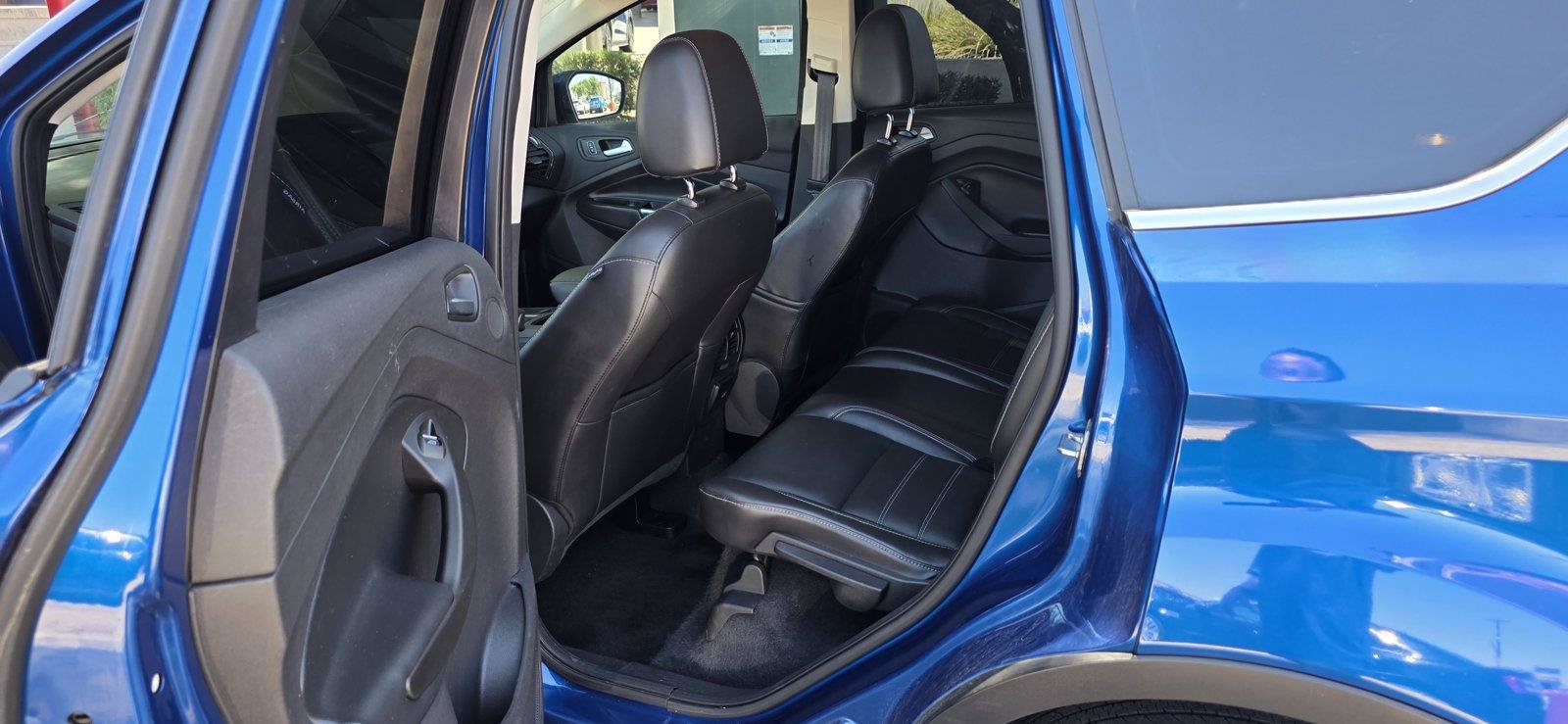 Used 2017 Ford Escape Titanium FWD image 11