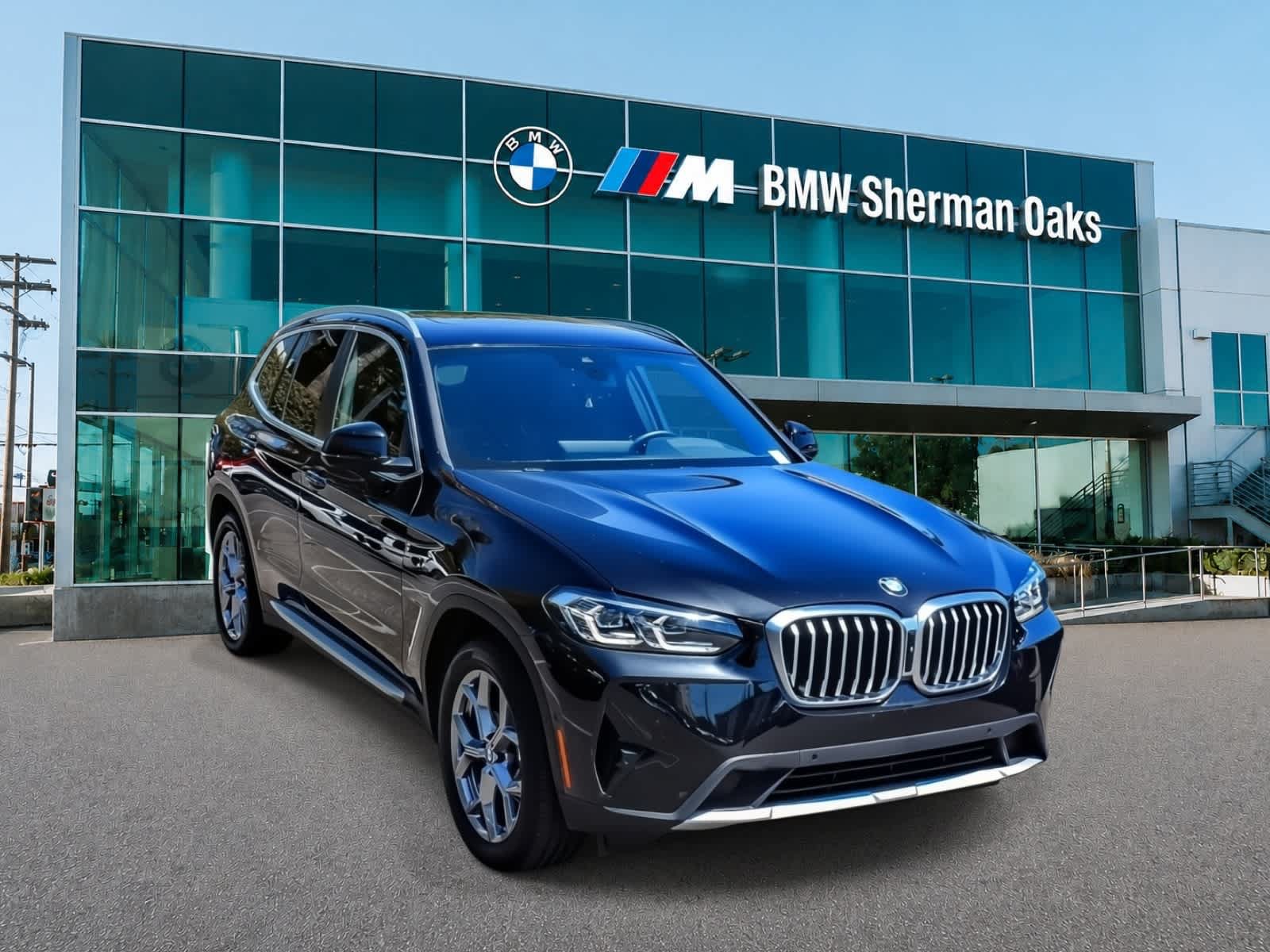 Used 2023 BMW X3 sDrive30i w/ Premium Package RWD image 3
