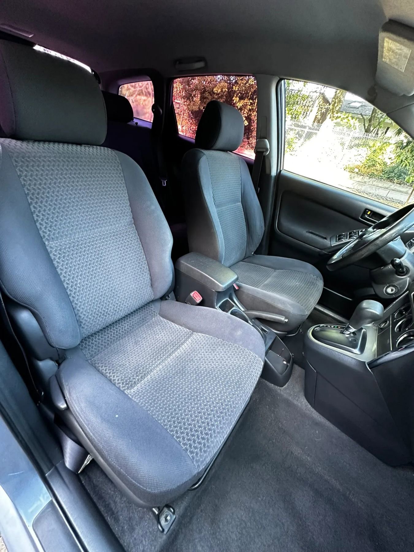 Used 2005 Toyota Matrix FWD image 22