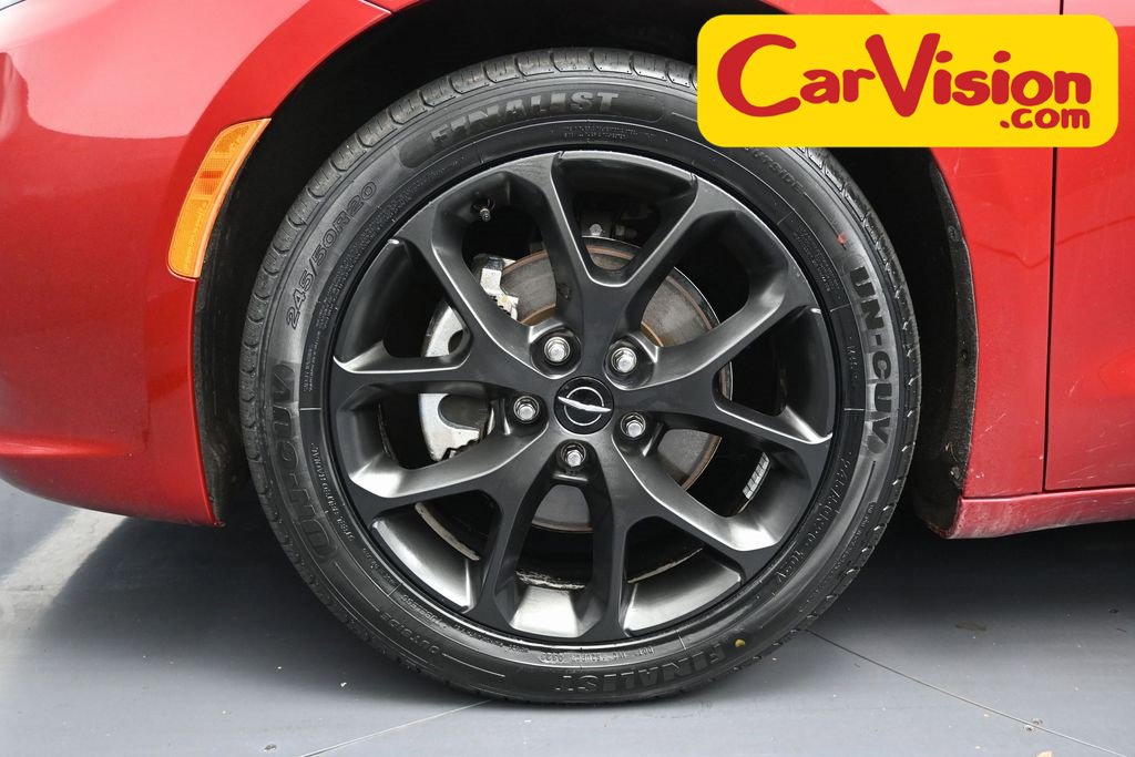 Used 2025 Chrysler Pacifica Limited image 9