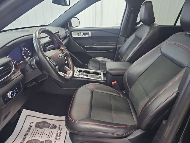 Used 2023 Ford Explorer ST-Line w/ Class IV Trailer Tow Package AWD/4WD image 9