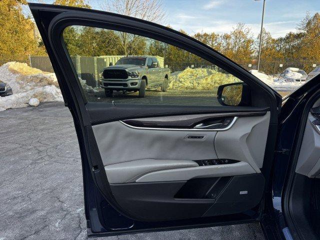 Used 2016 Cadillac XTS Vsport Premium w/ Driver Assist Package image 18