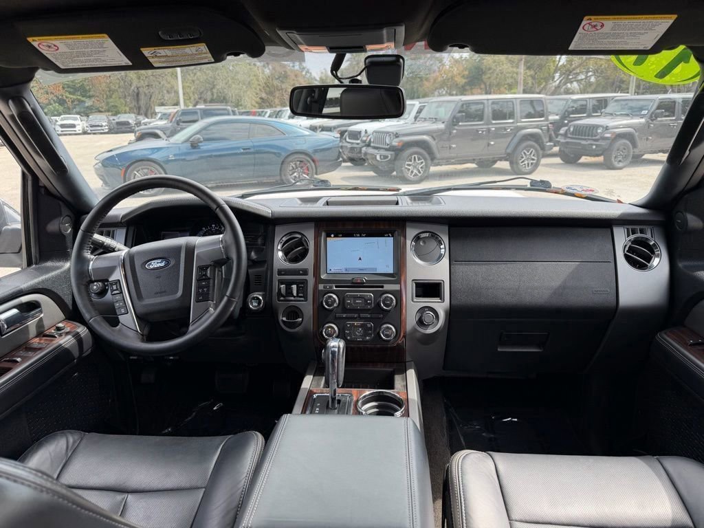 Used 2017 Ford Expedition Platinum image 36