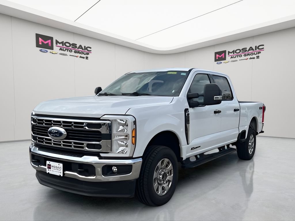 Used 2024 Ford F250 XLT image 4