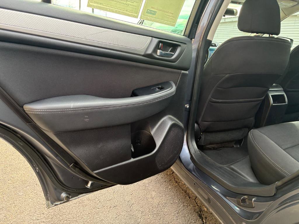 Used 2017 Subaru Legacy 2.5i Premium image 31