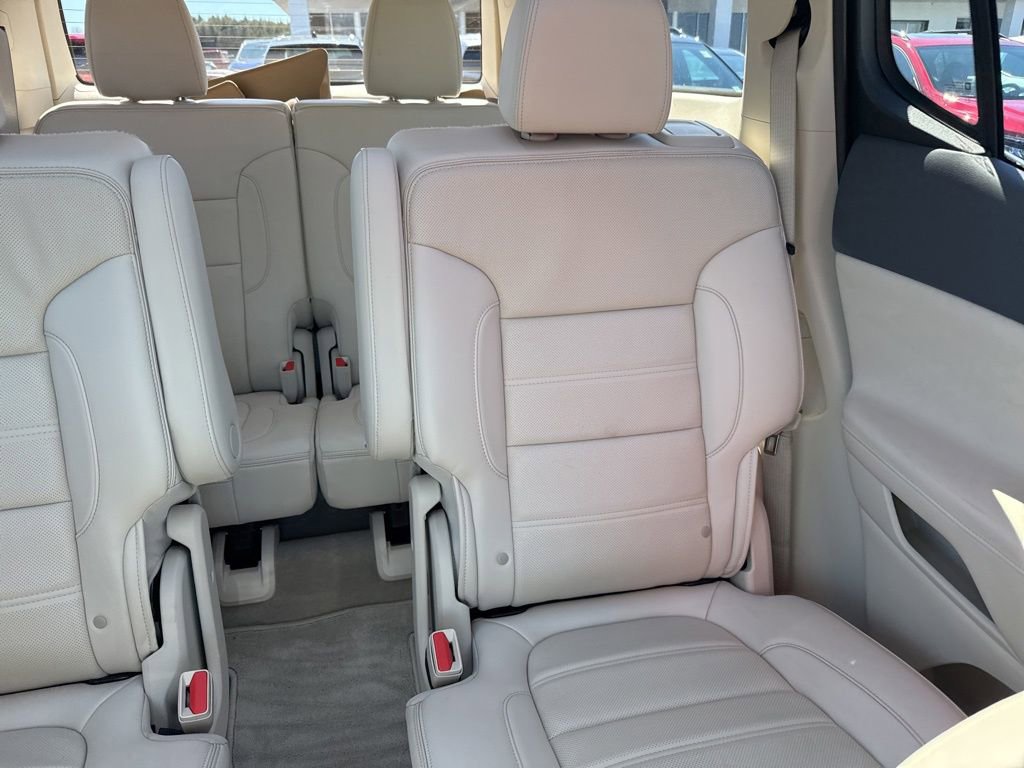 Used 2020 GMC Acadia Denali w/ Technology Package image 16