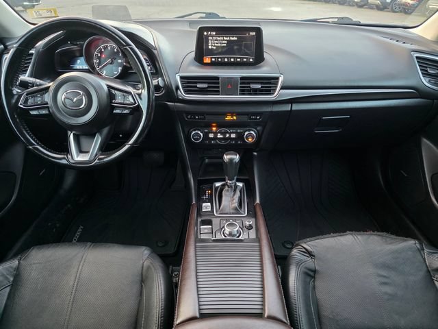 Used 2018 MAZDA MAZDA3 Grand Touring w/ Premium Equipment Package FWD image 23